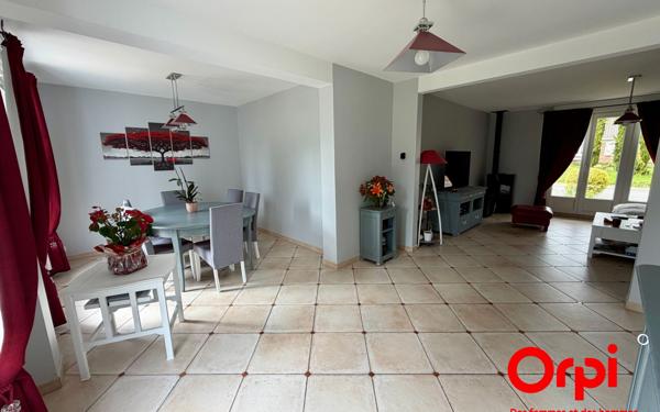 Maison à vendre    6 pièces • 169 m2 Voisins-le-Bretonneux