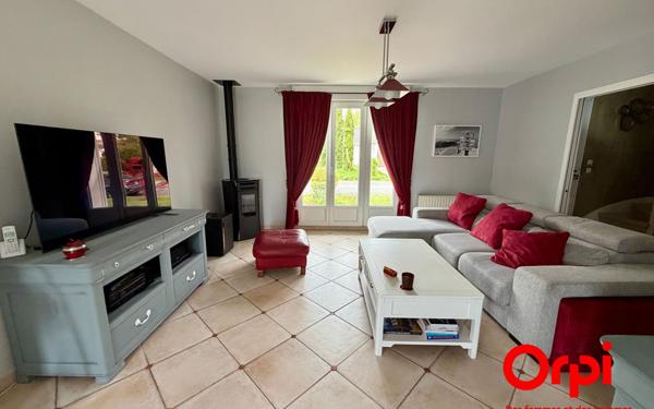 Maison à vendre    6 pièces • 169 m2 Voisins-le-Bretonneux