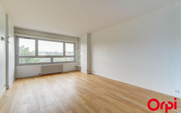 Appartement à vendre    3 pièces • 81,43 m2 Caluire-et-Cuire