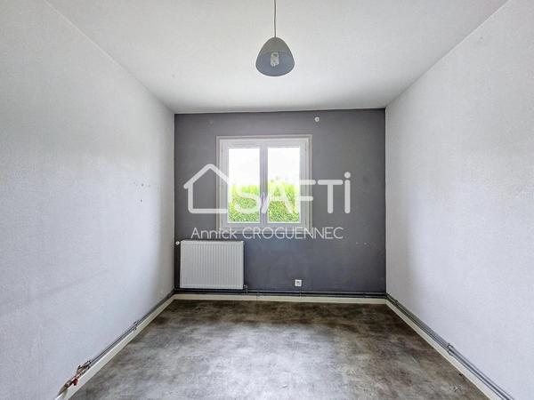 Maison d'habitation avec un studio indépendant