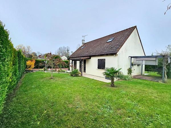Maison d'habitation avec un studio indépendant