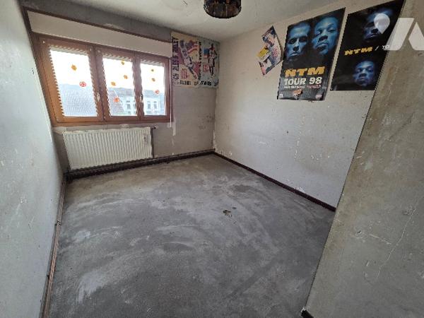 Maison de village - à rénover - ECROUVES