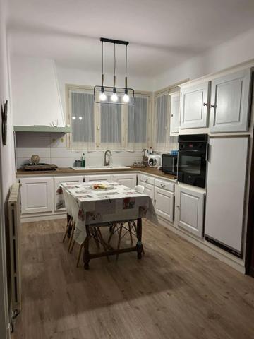 Maison avec un beau cachet et un terrain spacieux