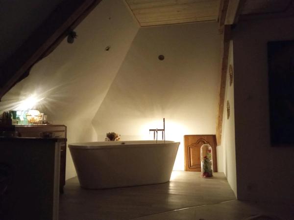 Maison avec un beau cachet et un terrain spacieux