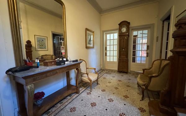 Maison à vendre    7 pièces • 350 m2 Saint-Just-en-Chaussée