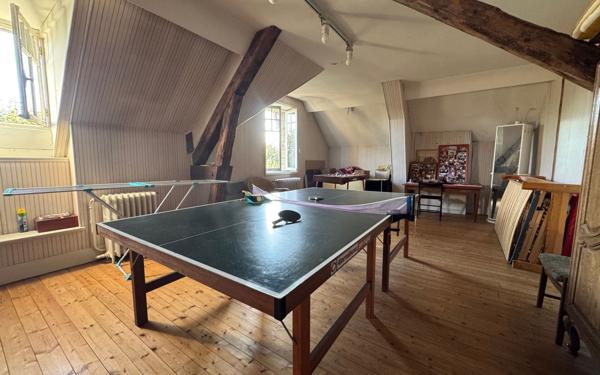 Maison à vendre    7 pièces • 350 m2 Saint-Just-en-Chaussée