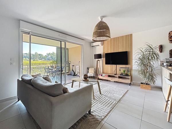 FREJUS CAPITOU - T3 avec Garage et Parking au calme avec terrasse sans vis-à-vis