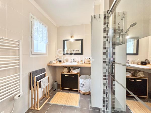 Maison contemporaine proche d'ORTHEZ avec double garage