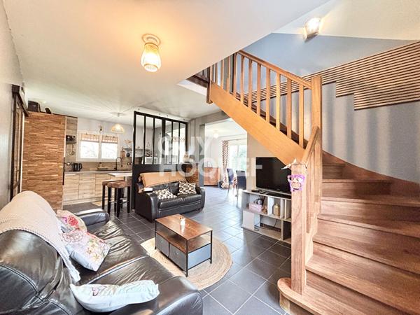 Maison contemporaine proche d'ORTHEZ avec double garage