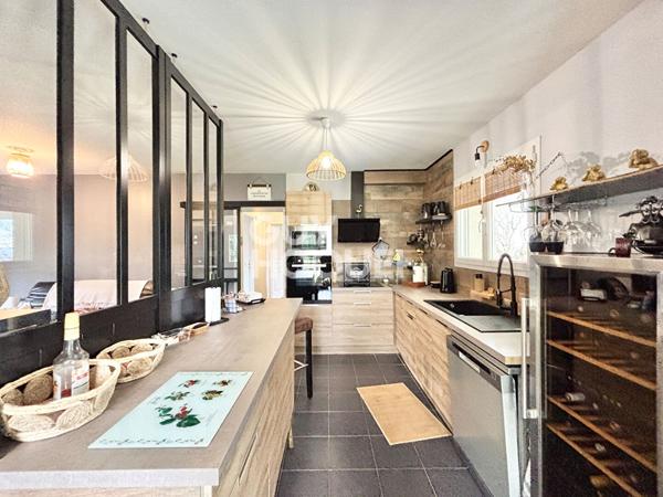 Maison contemporaine proche d'ORTHEZ avec double garage