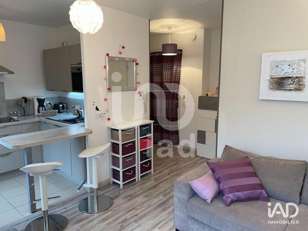 Location studio 27 m² Pontcarré