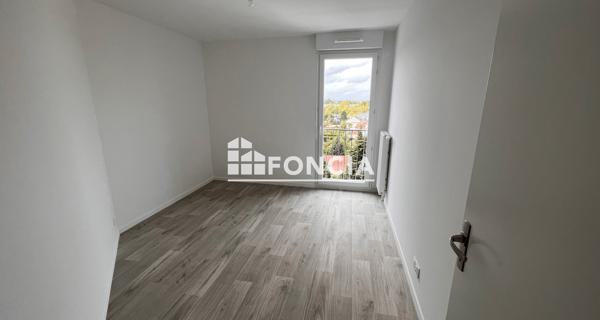 Location Appartement 4 pièces 80.43 m² - Livry-gargan 93190