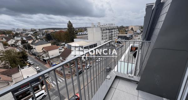 Location Appartement 4 pièces 80.43 m² - Livry-gargan 93190