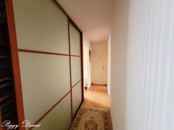 Maison à vendre 7 pièces PERIGNY (17) - Elégante maison de plain-pied de 144 m2 aux portes de La Rochelle - Double séjour- 4 chambres - Double garage - Sauna - Parcelle de 758 m2