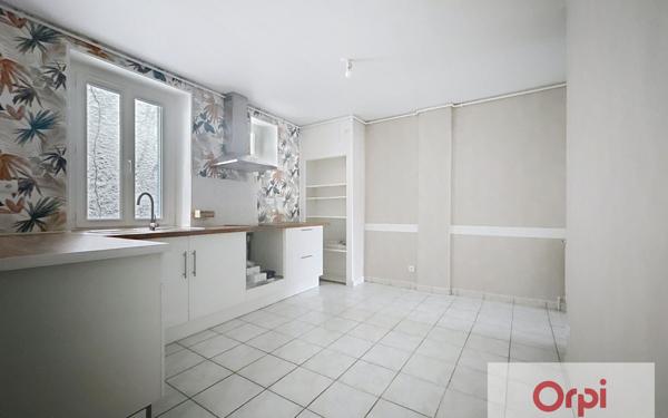 Appartement à louer    2 pièces • 56,60 m2 Montluçon
