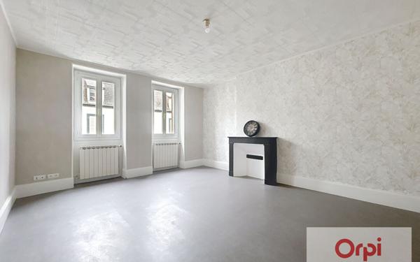 Appartement à louer    2 pièces • 56,60 m2 Montluçon