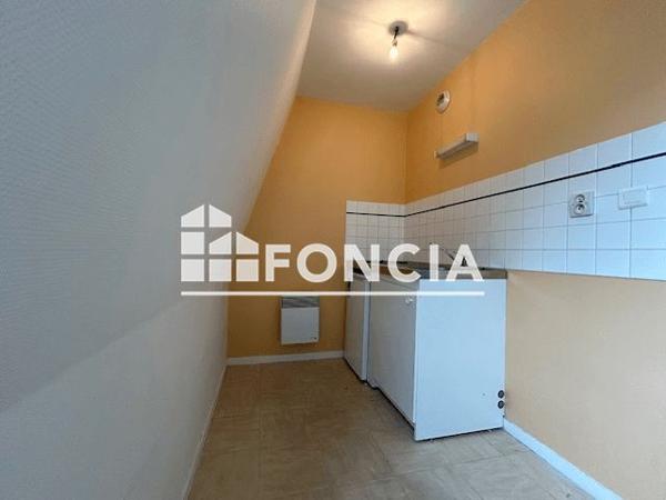 Location Studio 20.2 m² - 11 RUE JAMBE A L'ANE Poitiers 86000