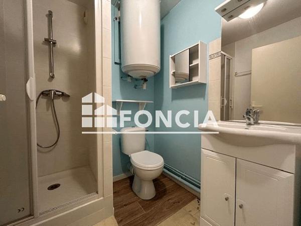 Location Studio 20.2 m² - 11 RUE JAMBE A L'ANE Poitiers 86000