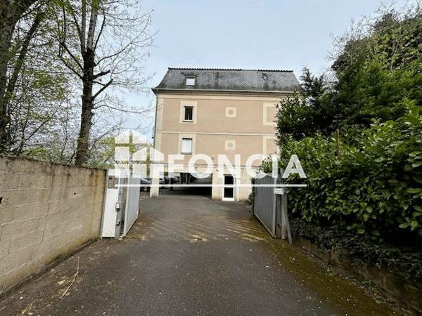 Location Studio 20.2 m² - 11 RUE JAMBE A L'ANE Poitiers 86000