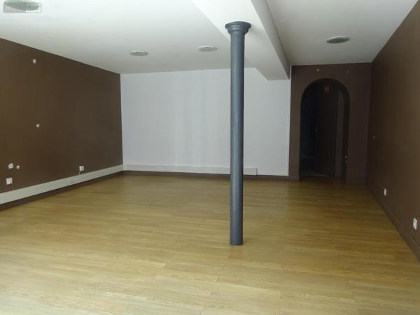 Local commercial à louer à Nogent-le-Rotrou dans l'Eure-et-Loir (28400), ref : LOC NOG 1031