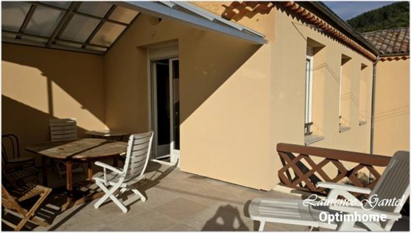 Maison à vendre 8 pièces avec terrasse DIGNE LES BAINS (04)