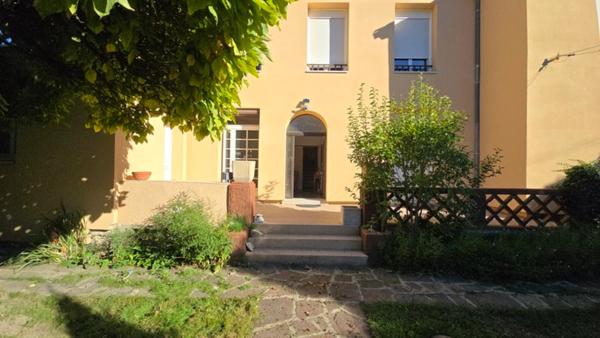 Maison à vendre 8 pièces avec terrasse DIGNE LES BAINS (04)