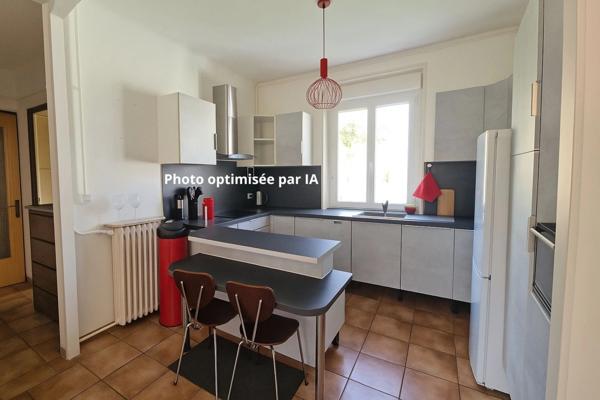 Maison à vendre 8 pièces avec terrasse DIGNE LES BAINS (04)