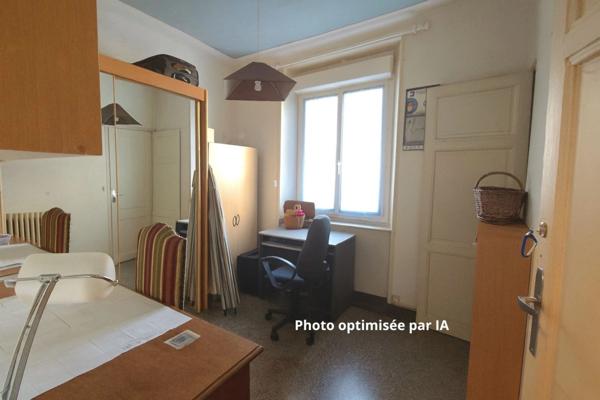 Maison à vendre 8 pièces avec terrasse DIGNE LES BAINS (04)