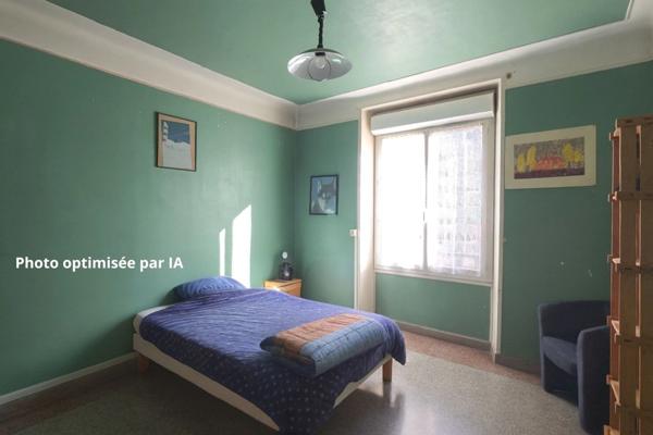 Maison à vendre 8 pièces avec terrasse DIGNE LES BAINS (04)