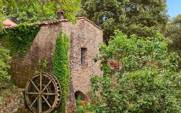 Maison à vendre    5 pièces •  Nîmes