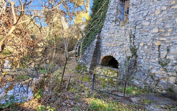 Maison à vendre    5 pièces •  Nîmes