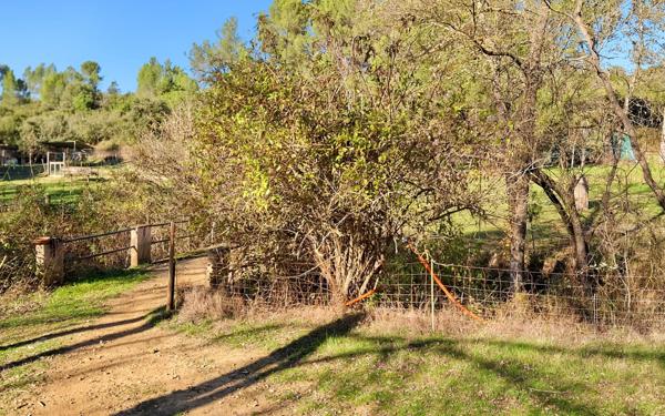 Maison à vendre    5 pièces •  Nîmes