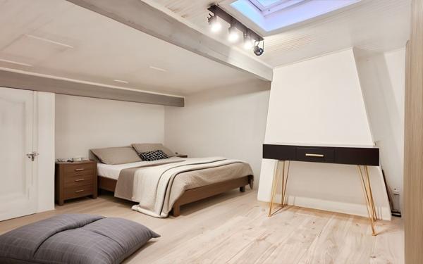 Maison à vendre    5 pièces •  Nîmes