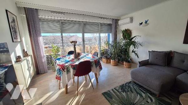 Appartement T4, garage et cave en centre-ville