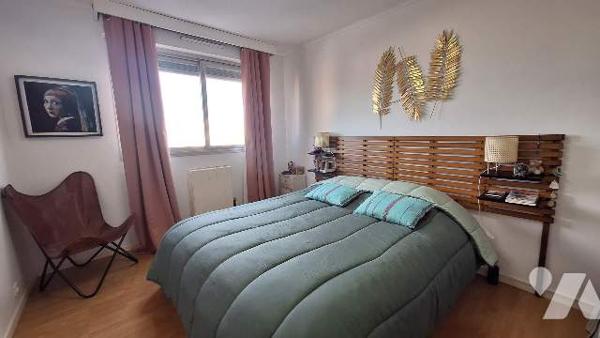 Appartement T4, garage et cave en centre-ville