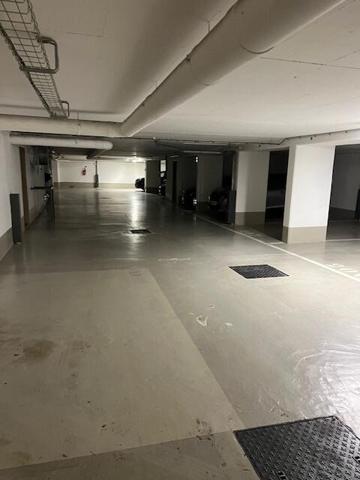 DOUBLE BOX FERME  DANS COPROPRIETE SECURISEE RUE DE LA BELLE FEUILLE