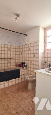 Maison à usage d'habitation d'une superficie d'environ 130 m² sur un terrain d'environ 622 m²