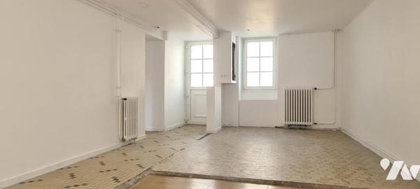 Maison à usage d'habitation d'une superficie d'environ 130 m² sur un terrain d'environ 622 m²