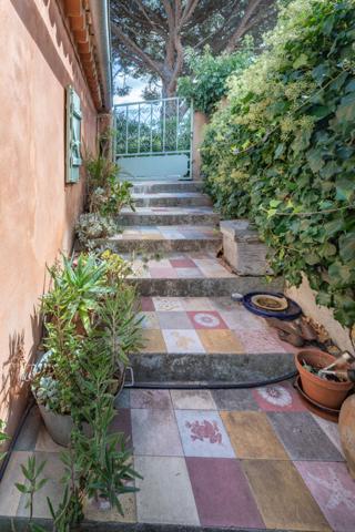 Bormes-les-Mimosas (83230) Maison Pierres sèches