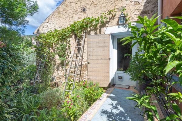 Bormes-les-Mimosas (83230) Maison Pierres sèches