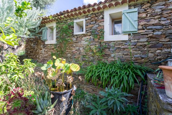 Bormes-les-Mimosas (83230) Maison Pierres sèches