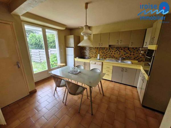 MAISON 5 CHAMBRES SUR SOUS SOL