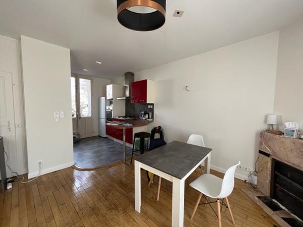 POITIERS Plateau à proximité du Parc de Blossac - T2 Meublé