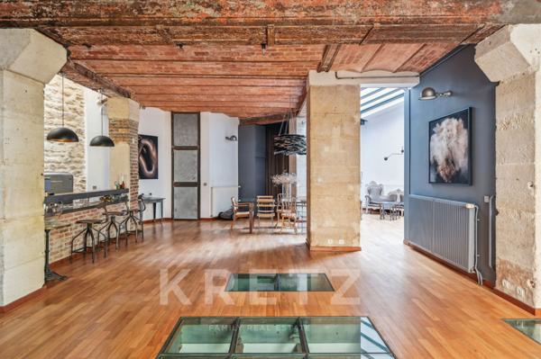 Loft entièrement rénové avec commercialité