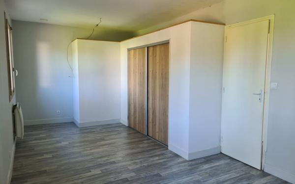 Maison à vendre    4 pièces •  Razac-sur-l'Isle