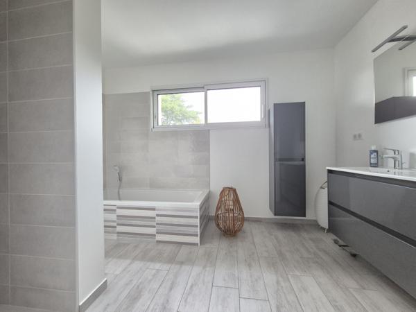 Maison 7 pièce(s) 5 chambre(s) 189.73 m²