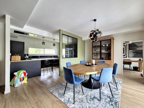 Maison 7 pièce(s) 5 chambre(s) 189.73 m²