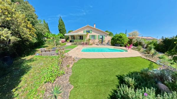 Uzès (30700) A vendre, belle villa à seulement 6 minutes d'Uzès
