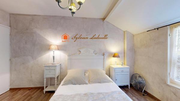 Chambres d'hôtes sur 4 Ha au Eyzies