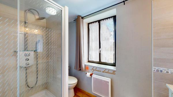 Chambres d'hôtes sur 4 Ha au Eyzies